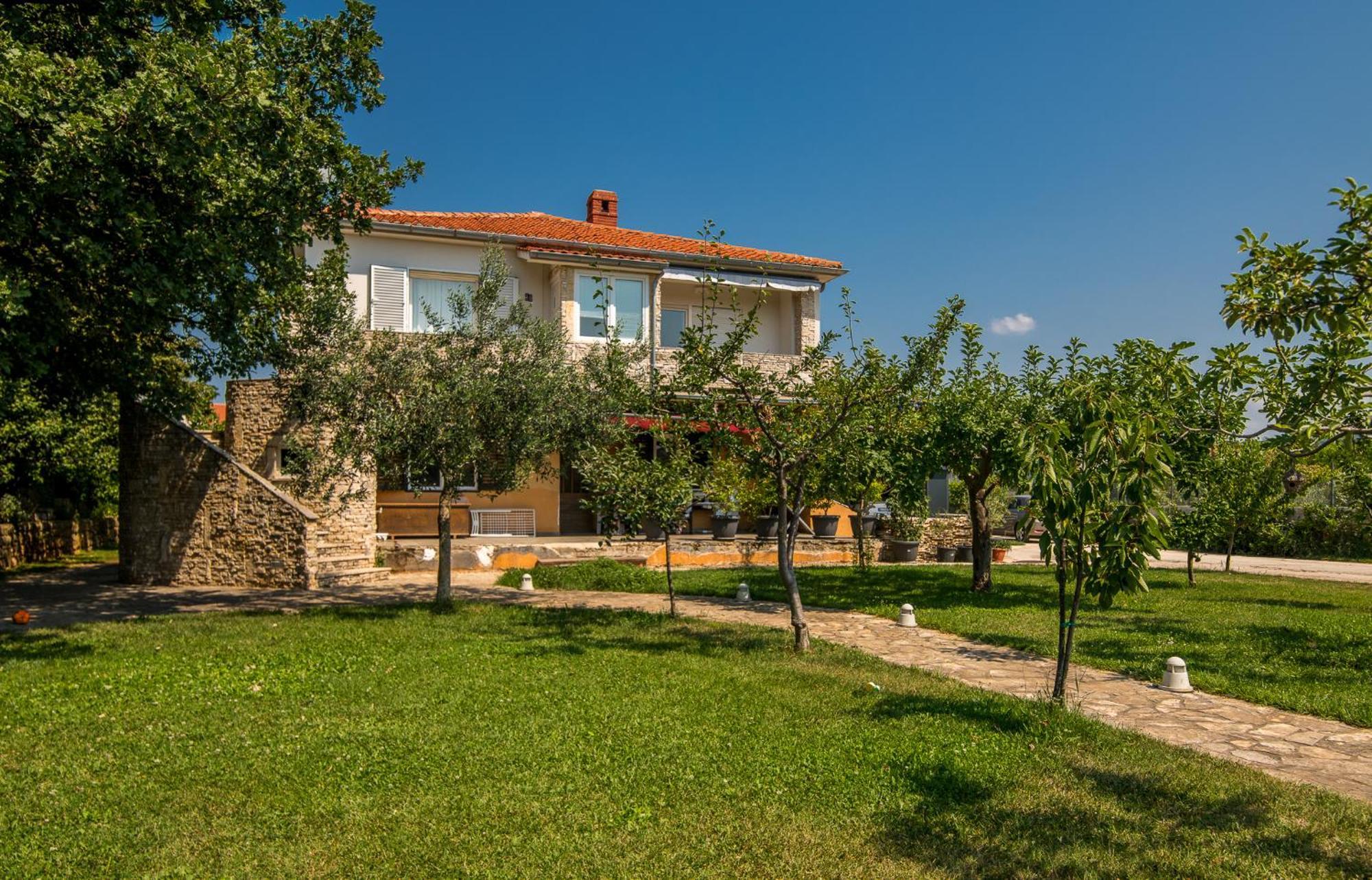 Apartments Stella & Luna Крк Екстер'єр фото