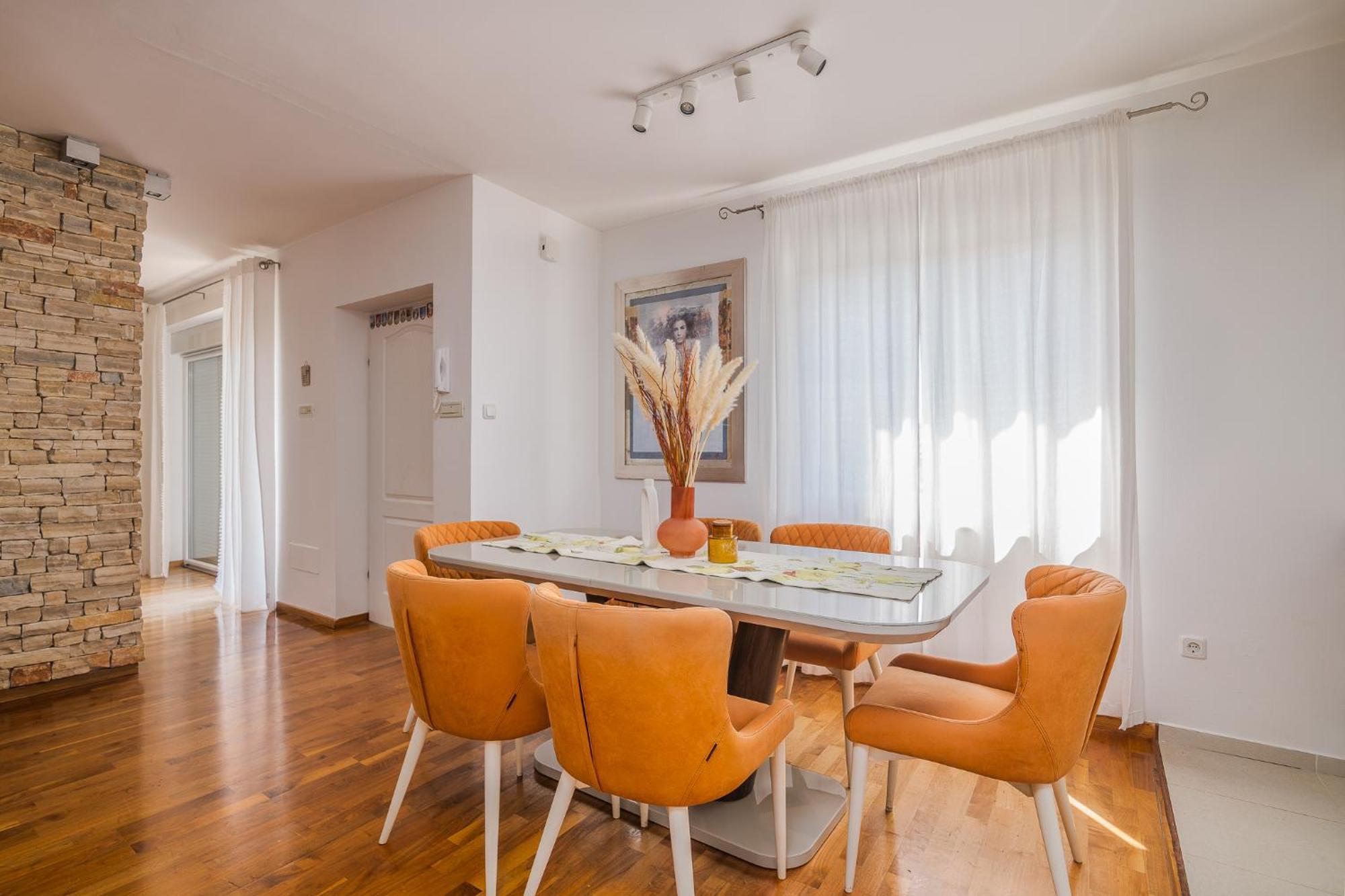Apartments Stella & Luna Крк Екстер'єр фото