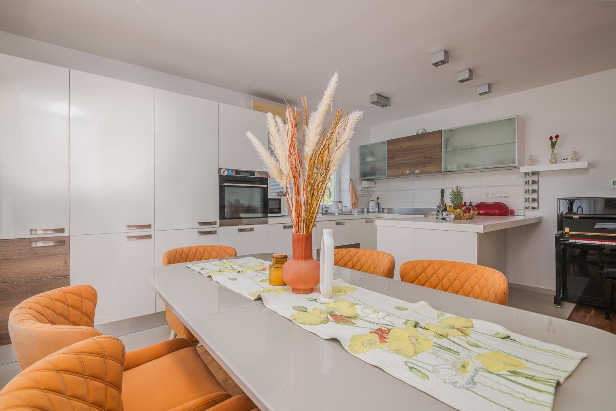 Apartments Stella & Luna Крк Екстер'єр фото